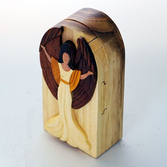 Carver Dan's Puzzle Box - Picture 1 of 9